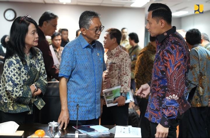 Menko AHY dan Menteri Dody Bahas Rencana Bangun Tanggul Laut